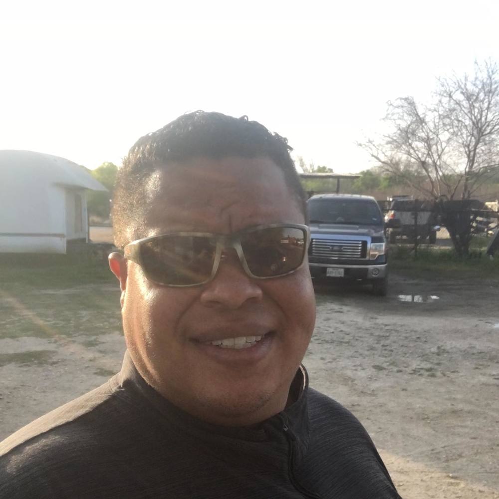 Meet your Posher, Dereck